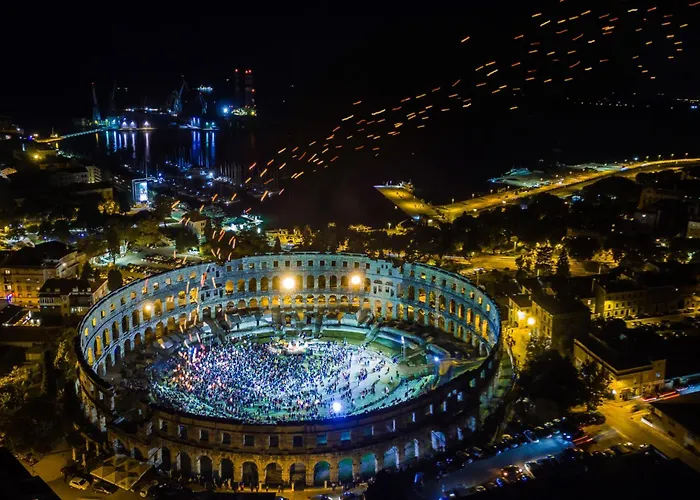 Canaria By Interhome プーラ