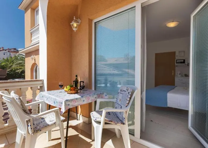 公寓 Canaria By Interhome *