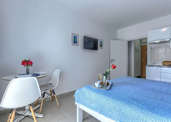 Апартаменти Canaria By Interhome Пула