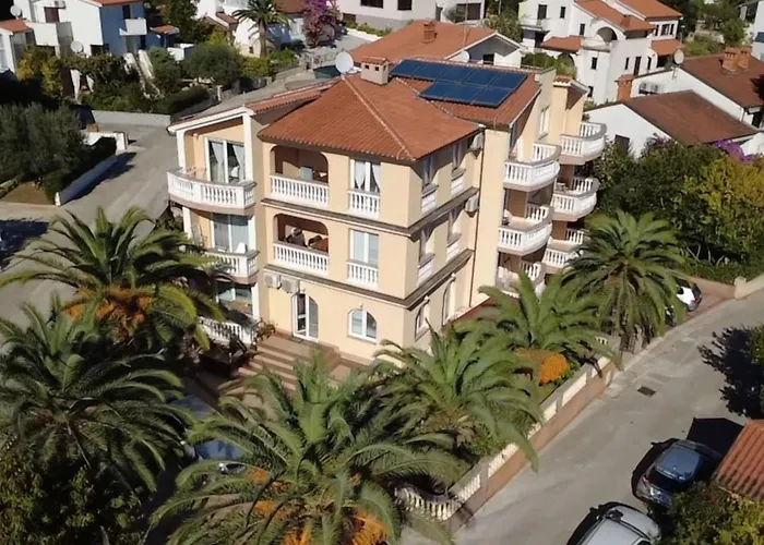 Canaria By Interhome Апартаменти Пула